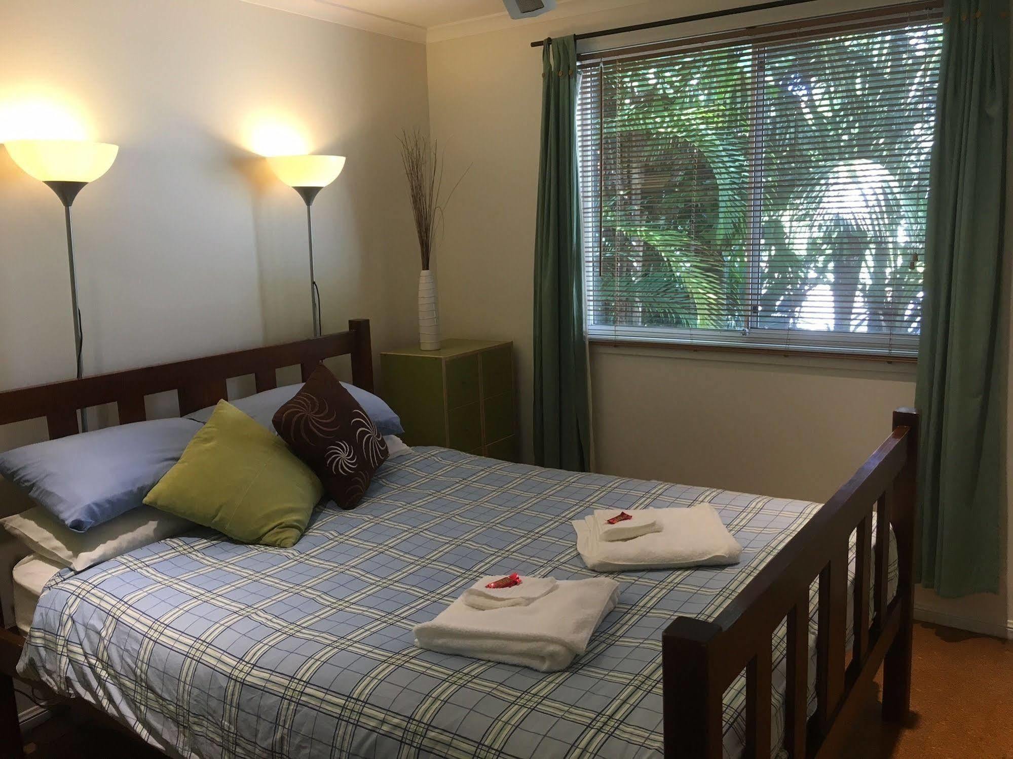 Safety Beach Bungalows Woolgoolga Exterior photo